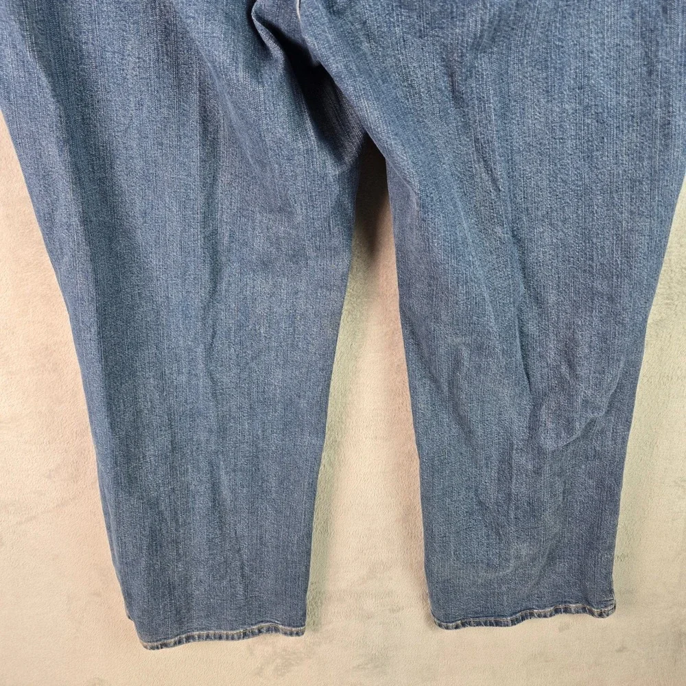 Levis 550 Relaxed Boot Cut Jeans Mens 42x31 Medium Wash Blue Denim 095553107
